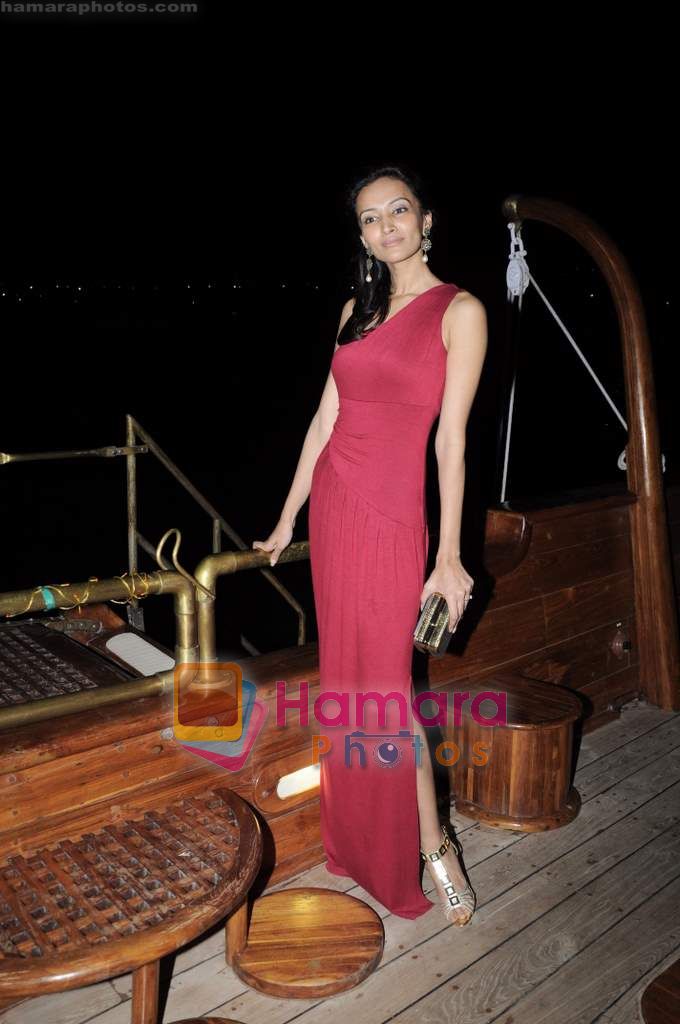 Dipannita Sharma at Dipannita Sharma's yacht party in Mumbai on 5th March 2011 