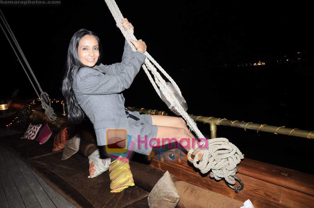 Suchitra Pillai at Dipannita Sharma's yacht party in Mumbai on 5th March 2011 