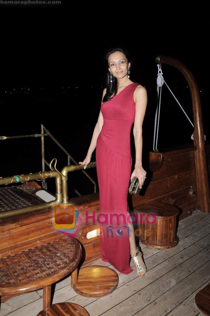 Dipannita Sharma at Dipannita Sharma's yacht party in Mumbai on 5th March 2011 
