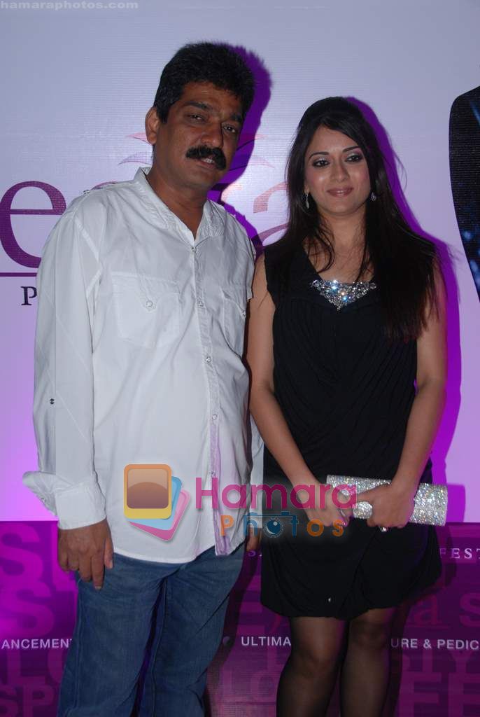 chandrakant Desai at Kashmira Shah's calendar launch in Enigma on 6th March 2011 