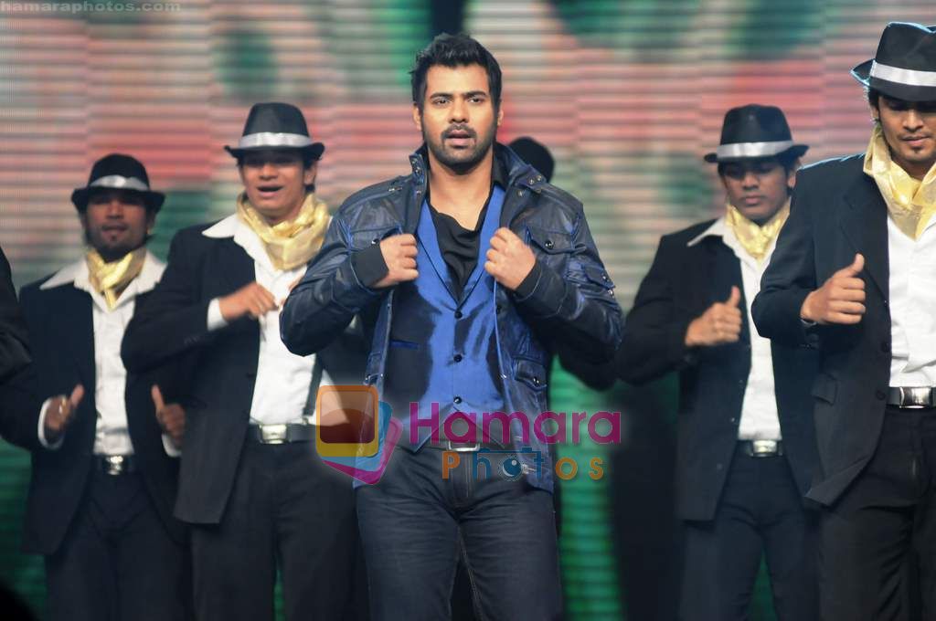 Shabbir Ahluwalia at Guniess World Records show for Colors in Taj Land's End on 8th March 2011 