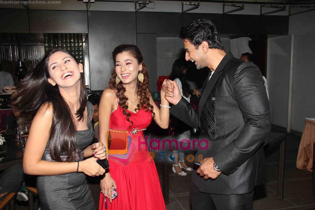 Sara, Krystle and Nishant at Ram Milaayi Jodi 100 Episodes Success Bash in Tunga Regale, Andheri East on 14th March 2011