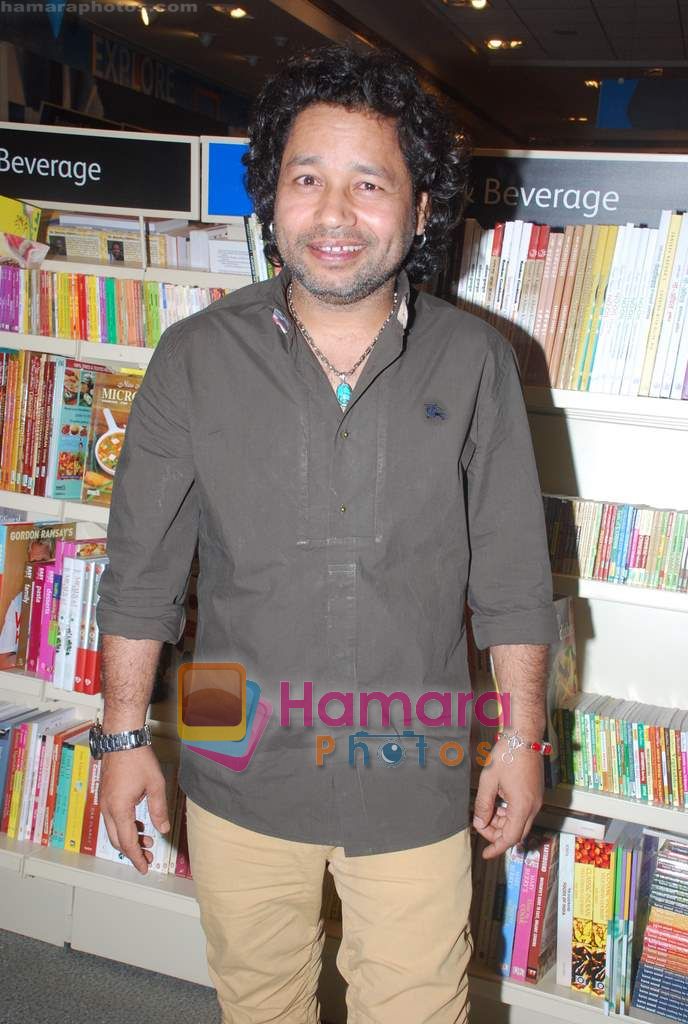 Kailash Kher at the launch of album Malini Awasthi in Reliance Trends, Bandra on 14th March 2011 