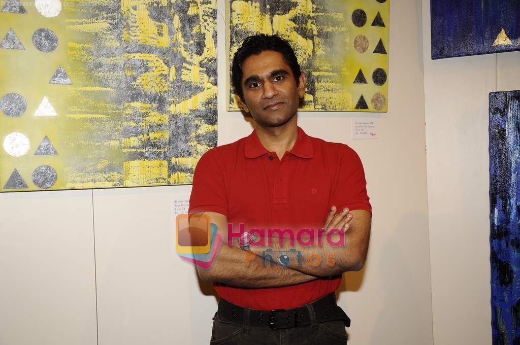 Vinod Nair at Satguru art event in Satguru�s gallery, Mumbai on 17th March 2011 