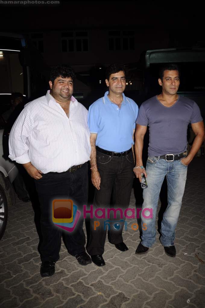 Salman Khan, Indra Kumar snapped at Mehboob Studios in Bandra on 23rd March 2011 