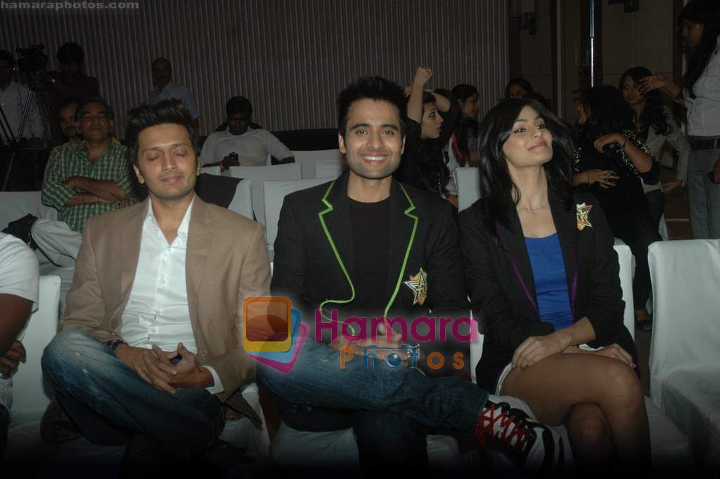 Jackky Bhagnani, Pooja Gupta, Riteish Deshmukh at MTV Gang Next event in Trident, Mumbai on 25th March 2011 