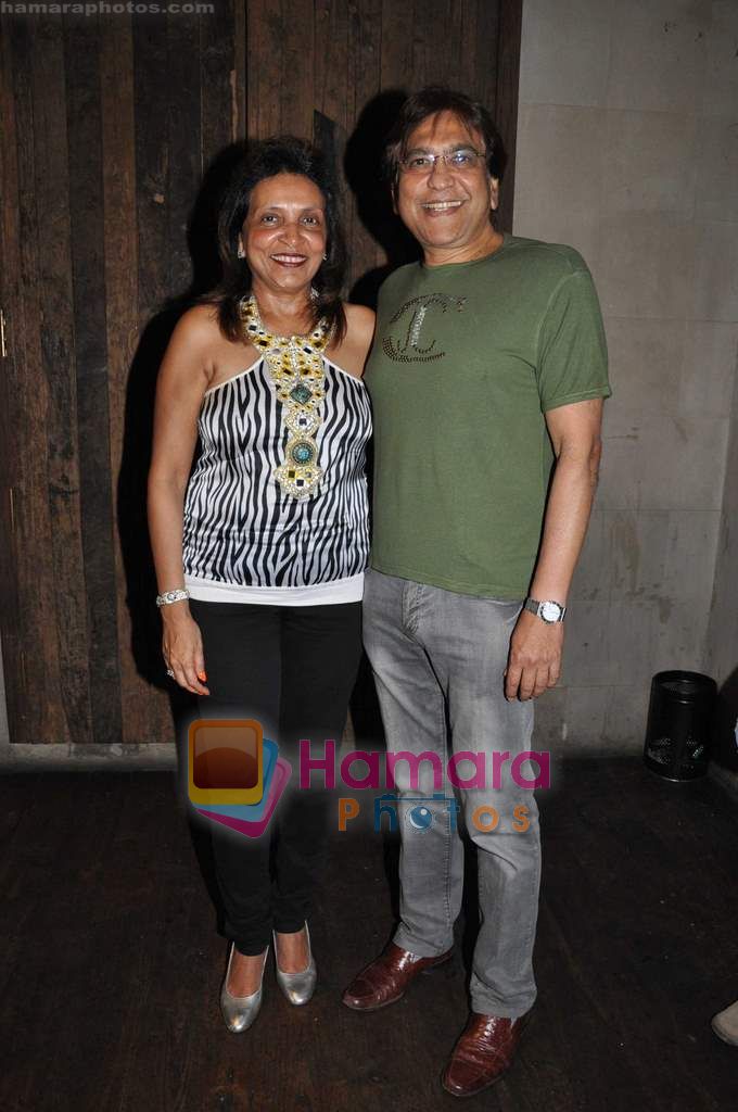 remu and naaz zaveri at Red Light Anniversary bash in Mumbai on 26th March 2011