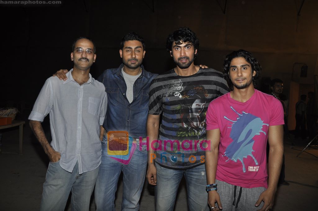 Abhishek Bachchan, Prateik Babbar and Rana Daggubati promote Dum Maro Dum in Mehboob Studio on 29th March 2011 