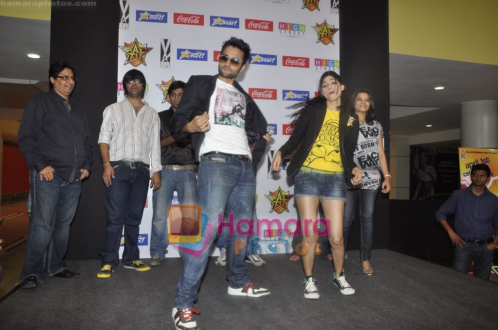 Jacky Bhagnani, Pooja Gupta promote Faltu at Cinema star in Thane, Mumbai on 1st April 2011