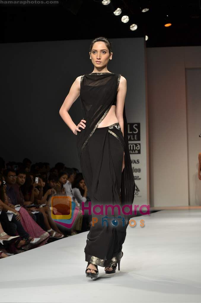Model walks the ramp for Bhanuni show on Wills Lifestyle India Fashion Week 2011 - Day 3 in Delhi on 8th April 2011 