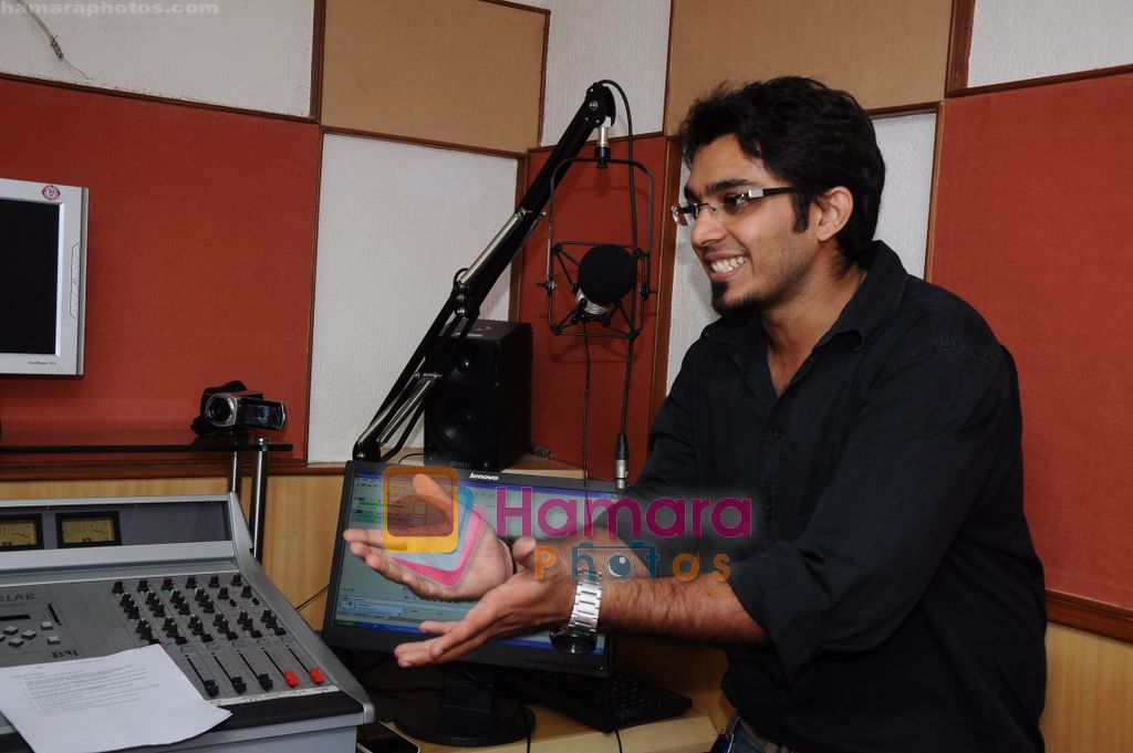 at the launch of Shor in the City music Launch in Radiocity, Mumbai on 8th April 2011 