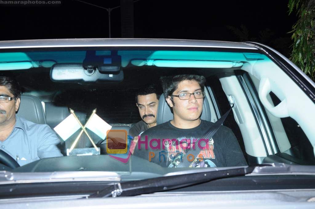Aamir Khan at the Dr. Firuza Parikh's book Launch - A Complete Guide to becoming pregnant on 16th April 2011 