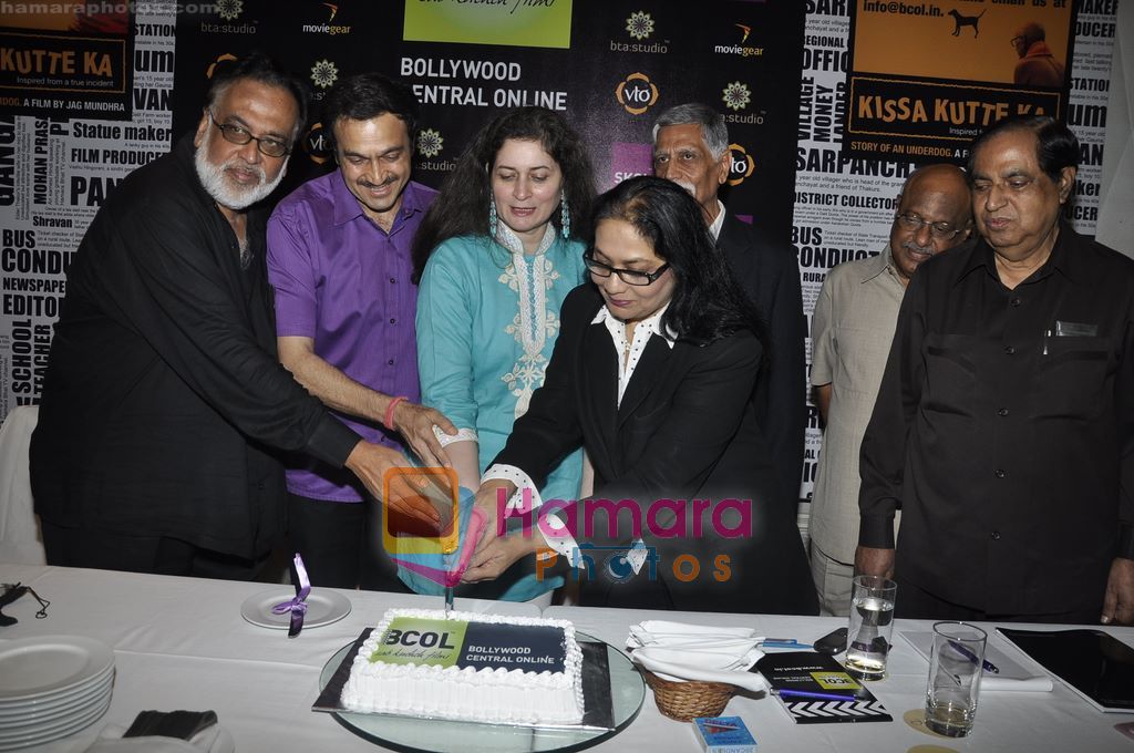 Jagmohan Mundhra at Skumars Online Bcol.in website launch in Tote, Mumbai on 19th April 2011 