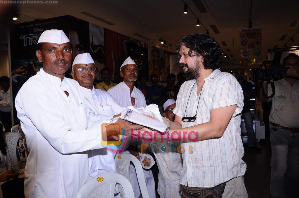 Amol Gupte at the music launch of the film Stanley Ka Dabba in Landmark, Mumbai on 21st April 2011 