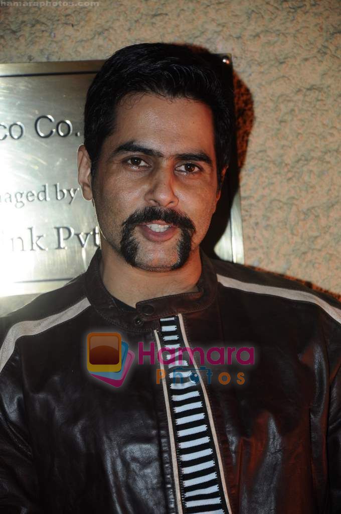 Aman Verma at Food Food channel bash hosted by Sanjeev Kapoor in Bunglow 9 on 22nd April 2011 