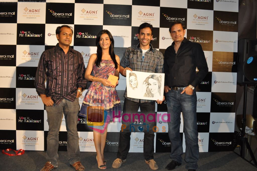 Tusshar Kapoor, Amrita Rao promote Love U... Mr. Kalakaar at Agni Store, Oberoi Mall, Mumbai on 6th May 2011 
