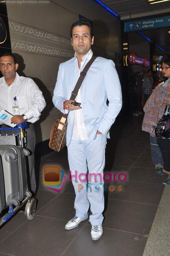 Rohit Roy leave for Cannes on 10th May 2011 