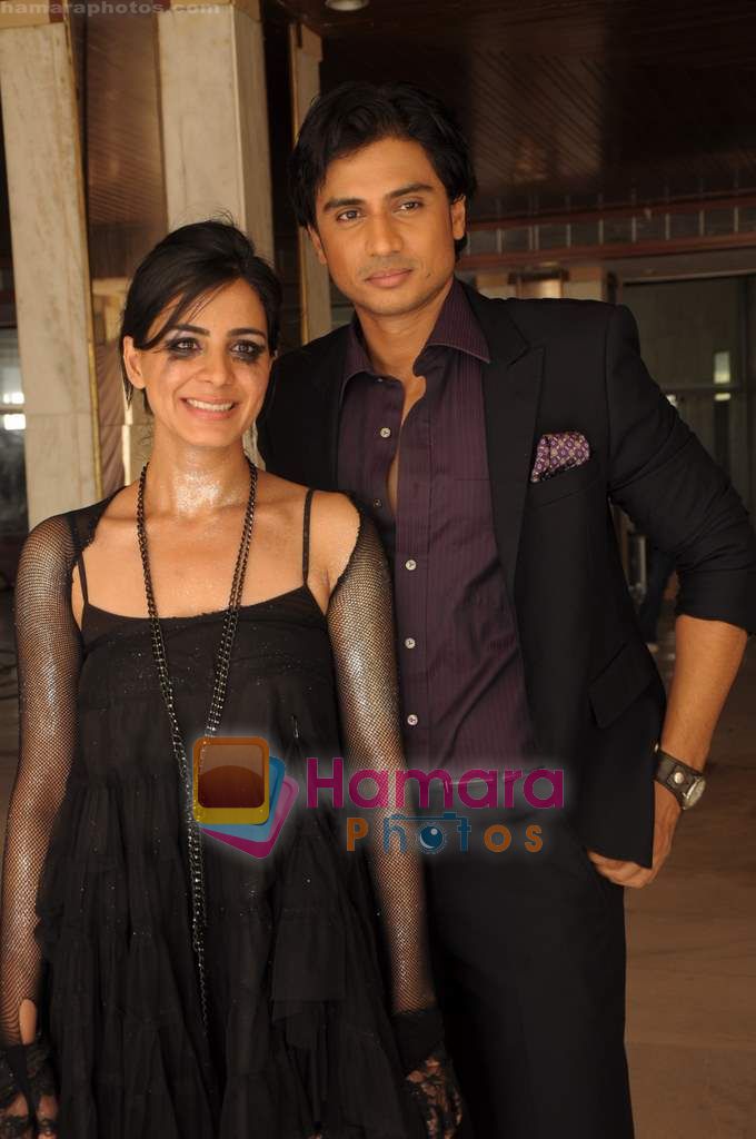 Shiv Pandit at Shaitan film on location in Tulip Star  on 28th May 2011 