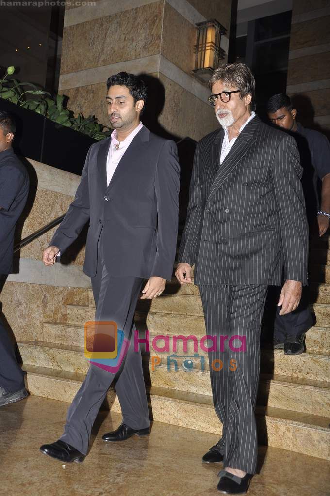 Amitabh Bachchan, Abhishek Bachchan at Ganesh Hegde's wedding reception in Grand Hyatt on 5th June 2011 