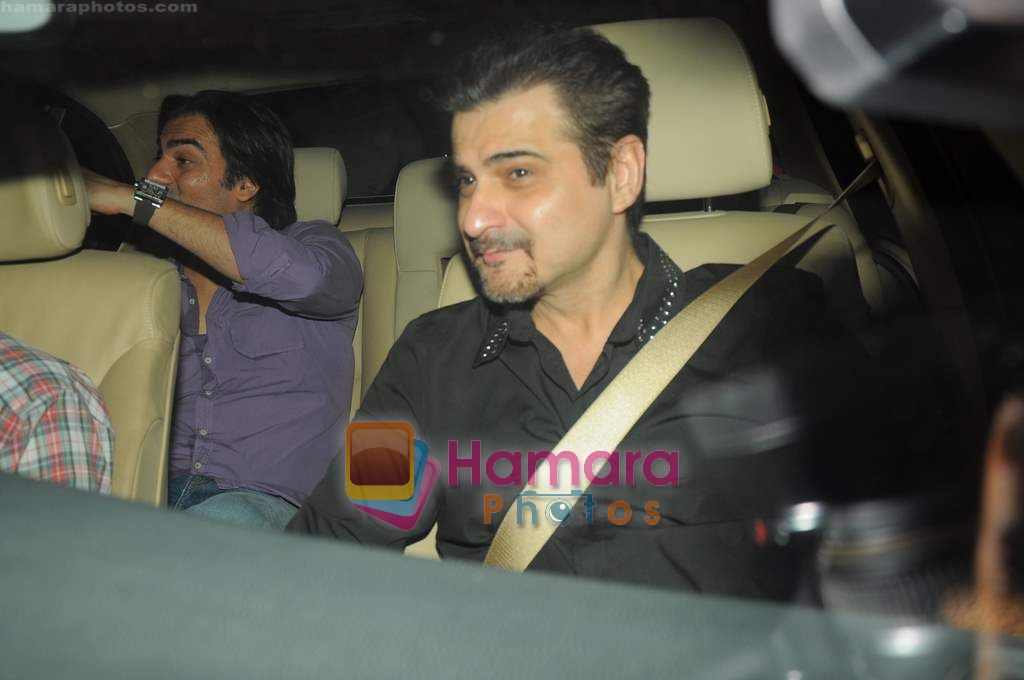 Sanjay Kapoor at Shilpa Shetty's birthday bash at her home on 8th June 2011 