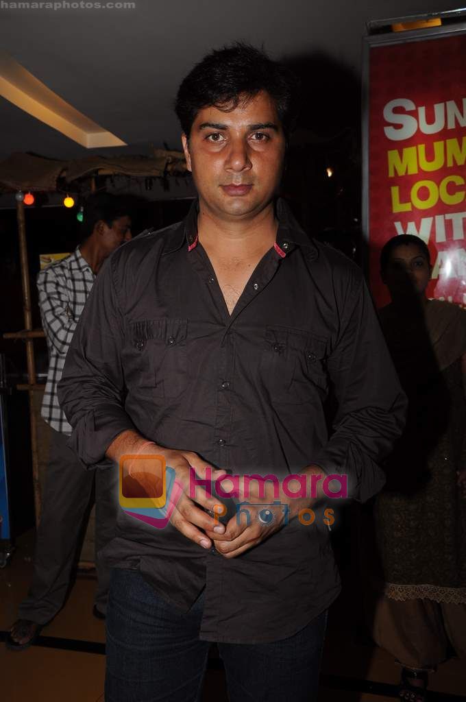 Varun Badola at Bin Bulaye Baarati premiere in Cinemax on 16th June 2011 