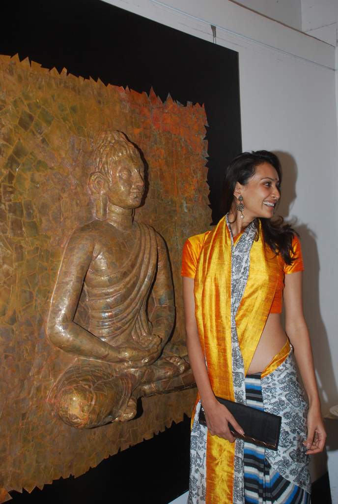 Nethra Raghuraman at Nisha Jamwal's art event for artist Punaam Salecha in Kala Ghoda on 16th June 2011 