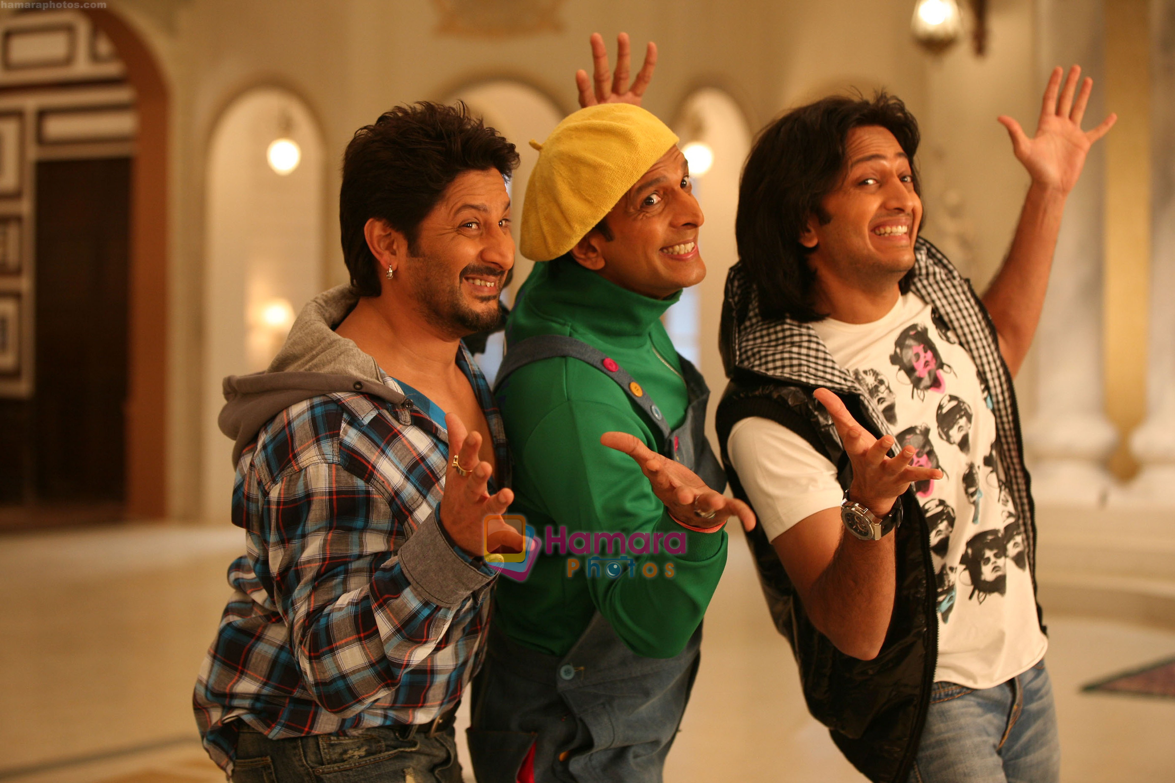Arshad, Javed and Riteish in the still from movie Double Dhamaal