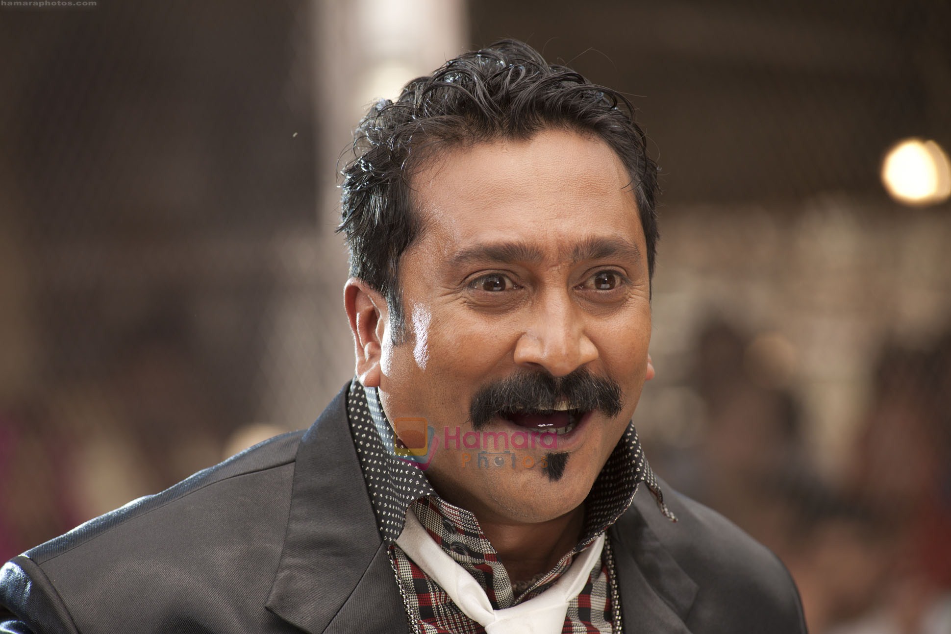 Mukesh Tiwari in Still from the movie Bin Bulaye Baraati 