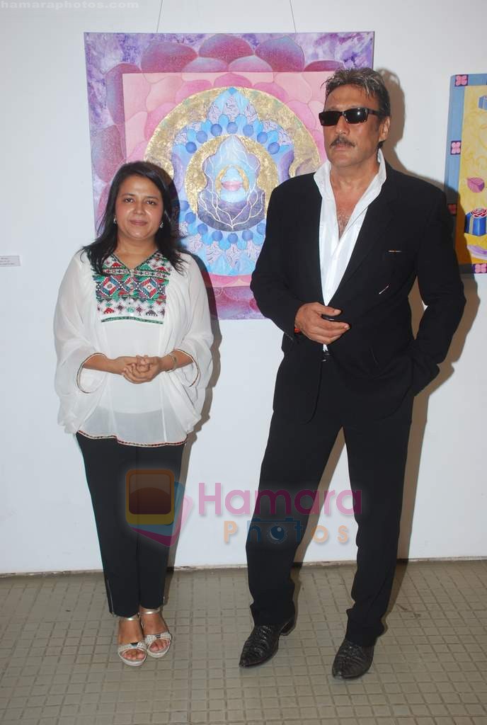 poonam aggarwal with jacki shroff at Poonam Aggarwal art event in Museum Art gallery on 27th June 2011