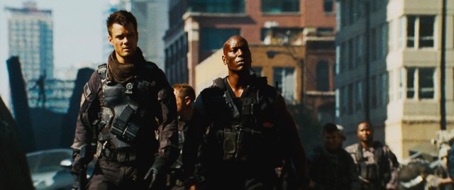 Josh Duhamel, Tyrese Gibson in Still from the movie Transformers - Dark of the Moon