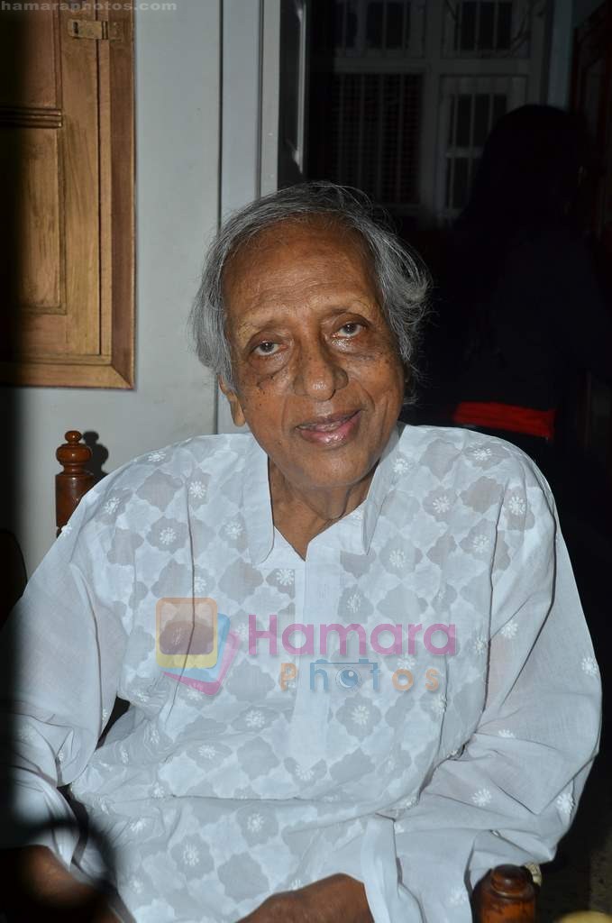 Chandrashekhar celebrate his 89th Birthday at his residence on 7th July 2011