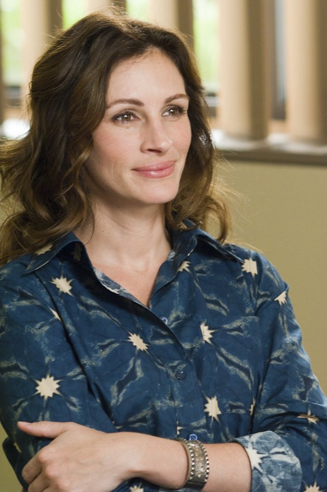 Julia Roberts in still from the movie Larry Crowne