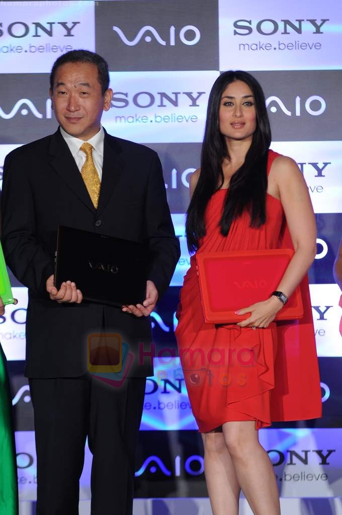 Kareena Kapoor launches new range of Sony Vaio laptops in Hyatt Regency on 12th July 2011