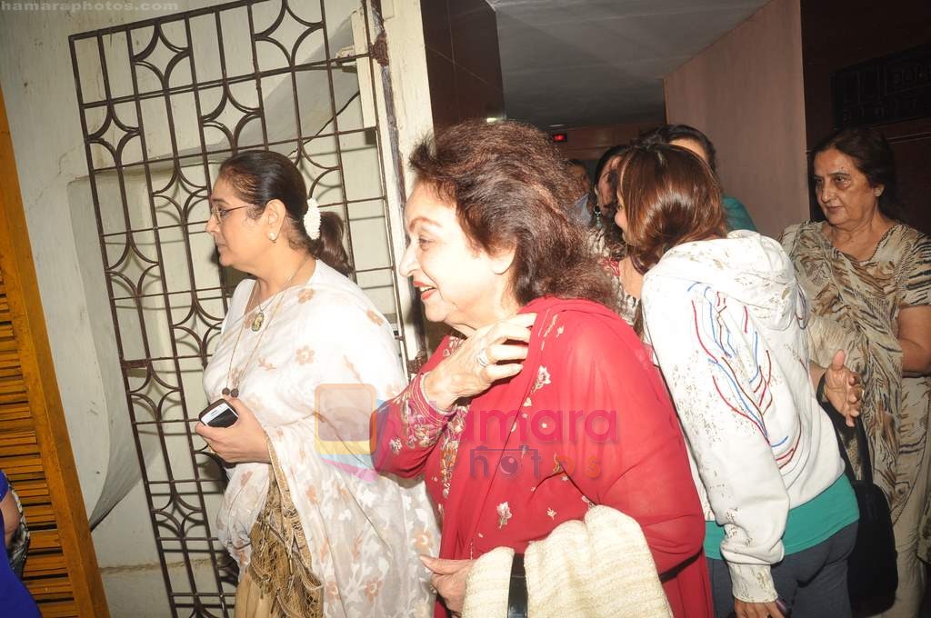 Poonam Sinha at Salim Khan's screening of Zindagi Na Milegi Dobara in Ketnav, Mumbai on 13th July 2011