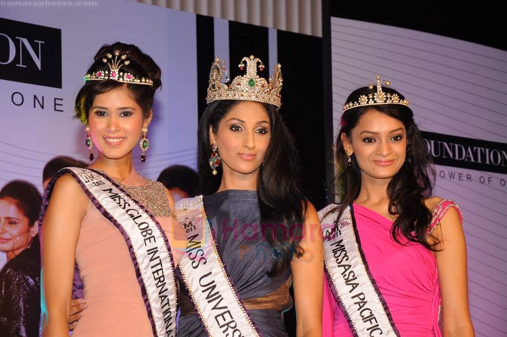 reveals 3 winners of I AM She in Trident, Mumbai on 16th July 2011