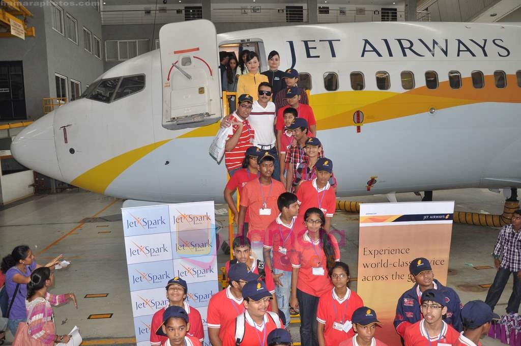 Jimmy Shergill at Jet Airways's educational trip for special children of NGO in Santacruz, Mumbai on 17th July 2011