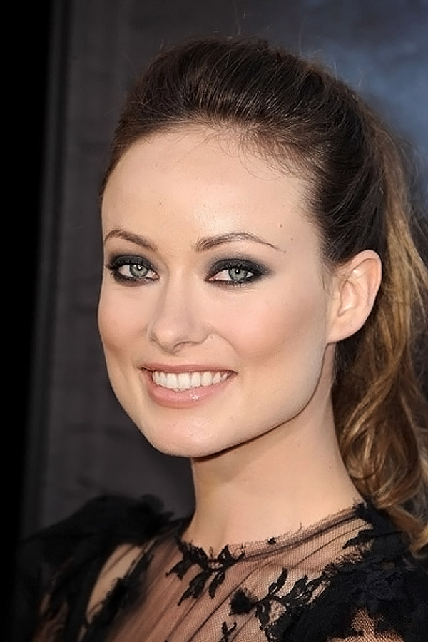 Olivia Wilde arrives at the world premiere of the movie Cowboys and Aliens at San Diego Civic Theatre on July 23, 2011 in San Diego, California