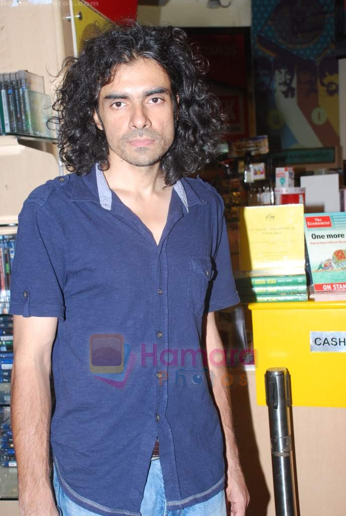 Imtiaz Ali at Chatura Rao Kashyap's Book Launch in Crossword, Mumbai on 24th July 2011