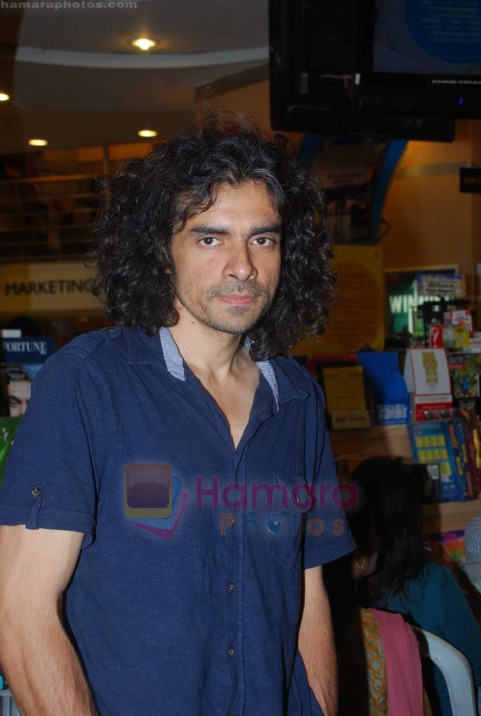 Imtiaz Ali at Chatura Rao Kashyap's Book Launch in Crossword, Mumbai on 24th July 2011