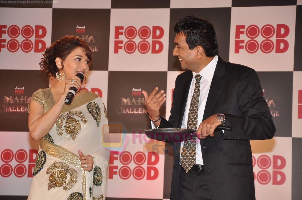 Madhuri Dixit, Sanjeev Kapoor at Food Food media meet in Taj Land's End, Mumbai on 27th July 2011