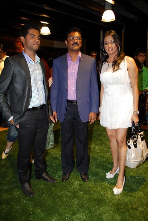 Vihang sarnaik  with  pratap sarnaik andVirinda parek at Pratap Sarnaik birthday party in Mumbai on 28th July 2011