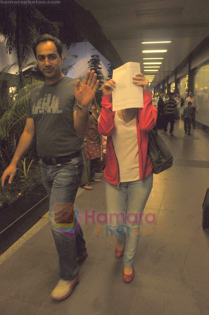 Preity Zinta returns from LA in Airport, Mumbai on 29th July 2011