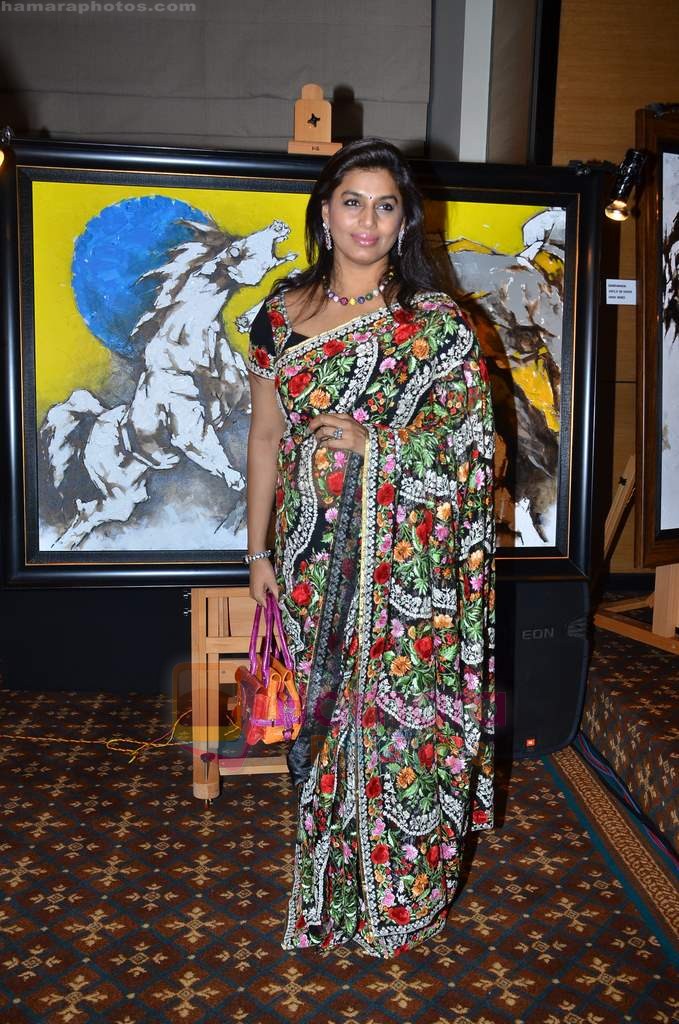 at Nina Pillai and artist Aslam Shaikh's art exhibition in Trident, Mumbai on 29th July 2011