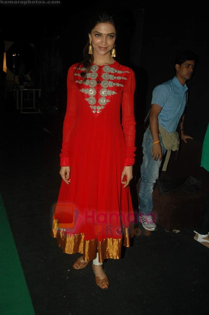 Deepika Padukone spotted on the sets of Kaun Banega Crorepati 5 in Film City on 31st July 2011
