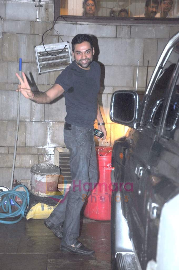 Abhay Deol snapped in Bandra, Mumbai on 1st Aug 2011