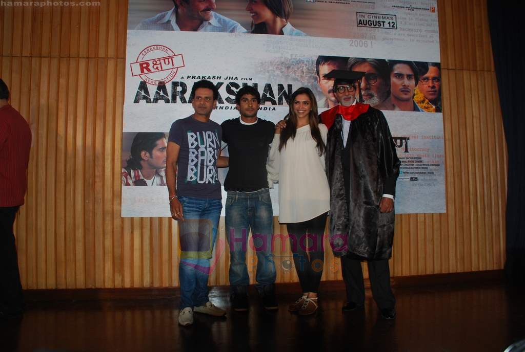 Deepika Padukone, Prateik Babbar, Amitabh Bachchan, Manoj Bajpai at Aarakshan film promotions in Welingkar college on 2nd Aug 2011