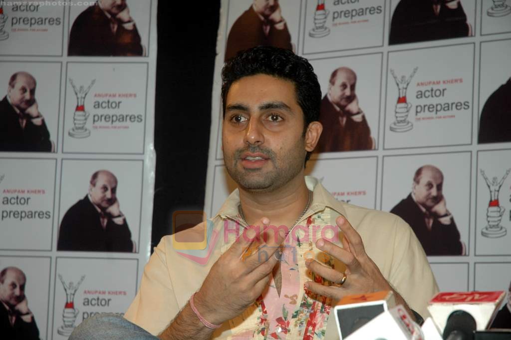 Abhishek Bachchan teaches at Anupam Kher's Action Prepares in Santacruz, Mumbai on 2nd Aug 2011