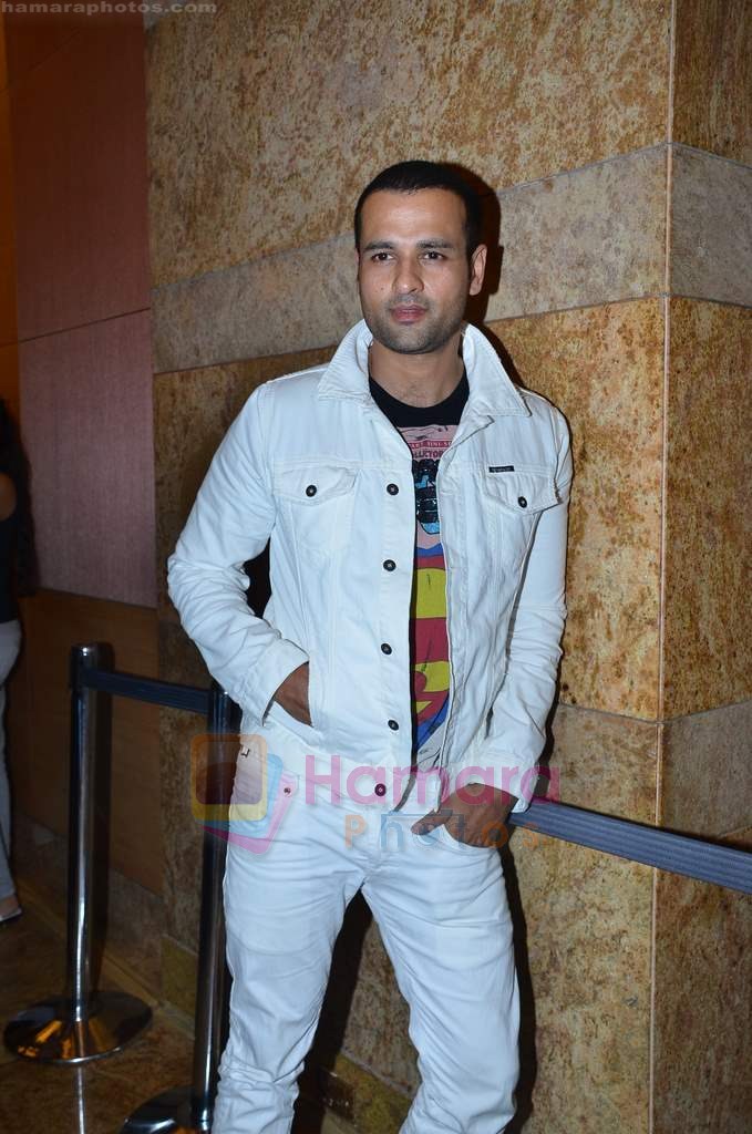 Rohit Roy on day 3 of IIJW 2011 in Grand Hyatt on 2nd Aug 2011