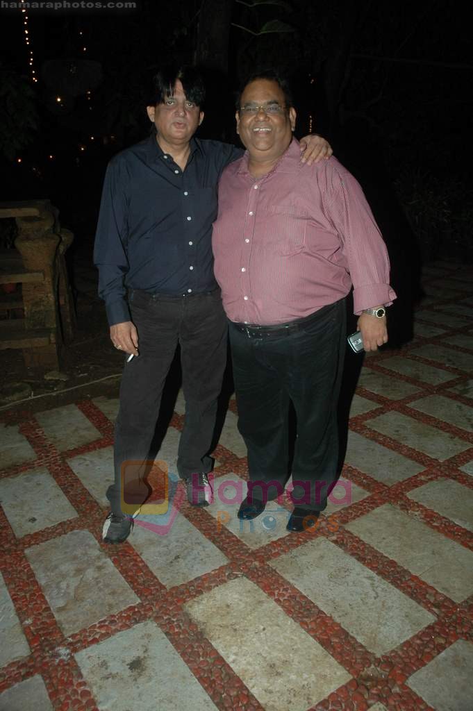 Satish Kaushik at producer Sunil Bohra's party in Kino's Cottage on 2nd Aug 2011