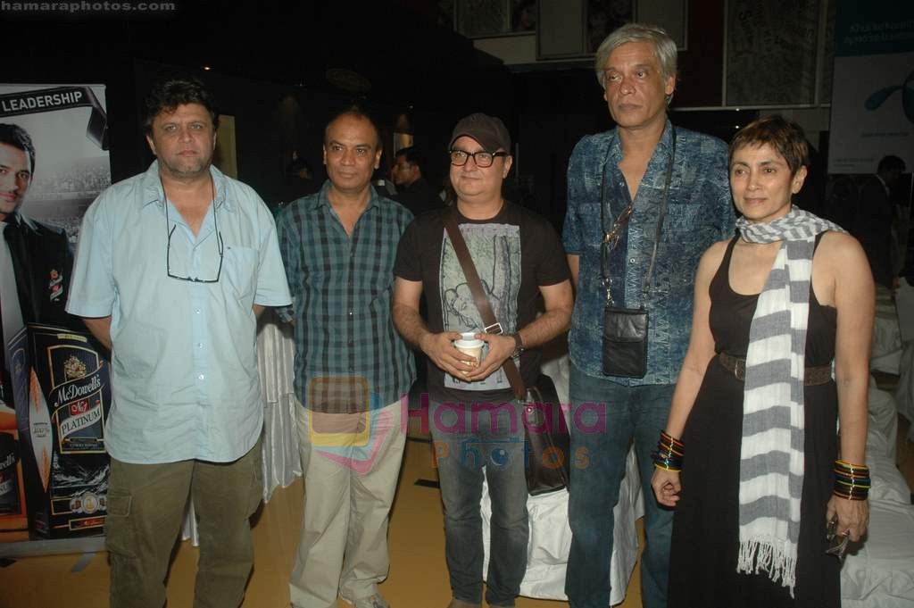 Vinay Pathak, Sudhir Mishra, Deepa Sahi at Tere Mere Sapne film event in Cinemax on 3rd Aug 2011